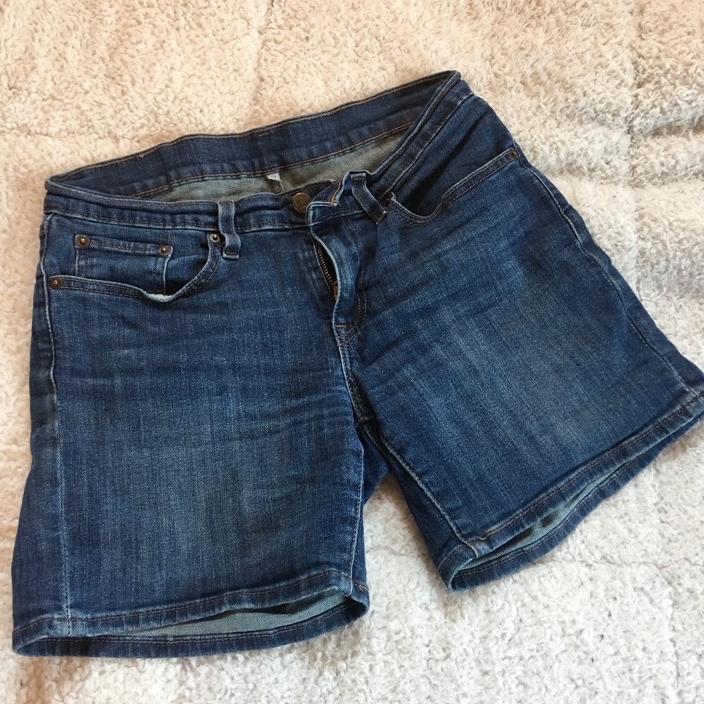Levi Bermuda Shorts